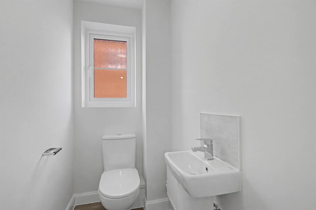 House in Doncaster, Harworth Bircotes - More