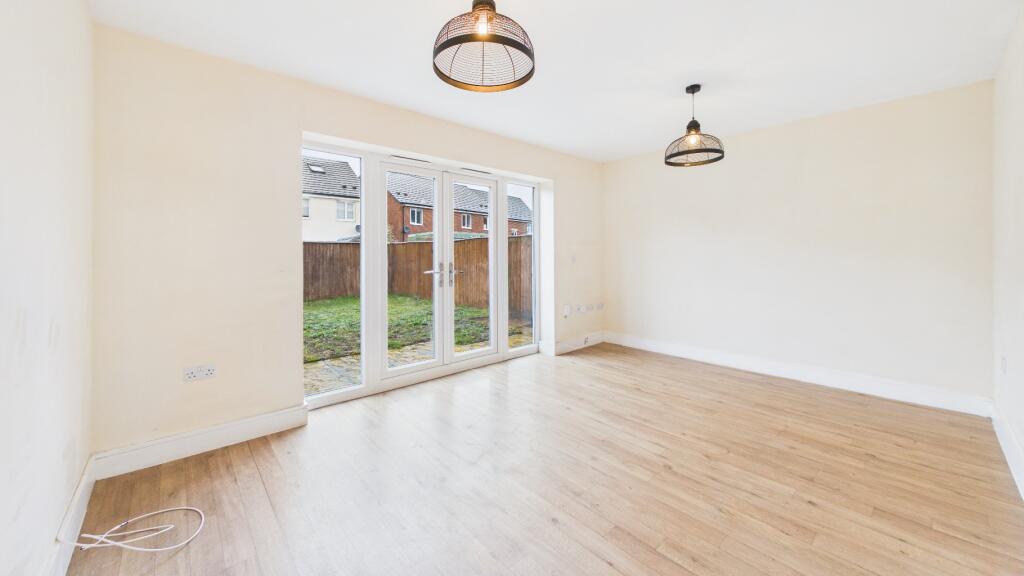 Thorntree Lane, Branston, Burton-On-Trent, Staffordshire, DE14 3FU photo 4