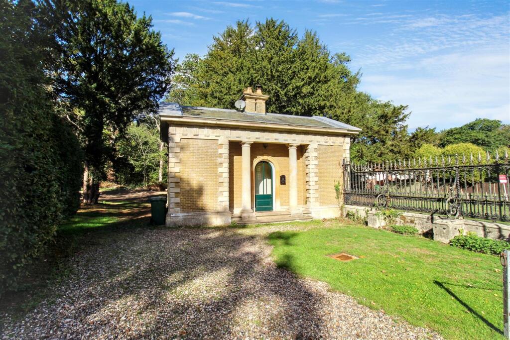 2-bed detached on Fakenham Road, Morton on the Hill, £225,000
