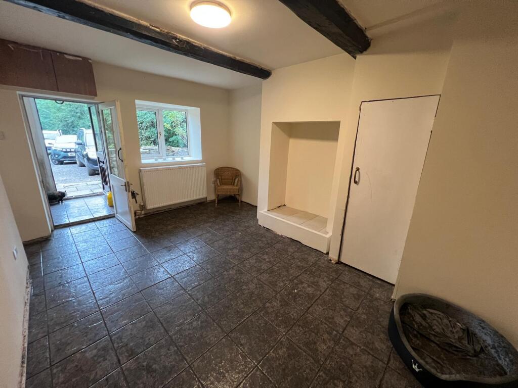 House in Barnsley, Thurgoland - View 4