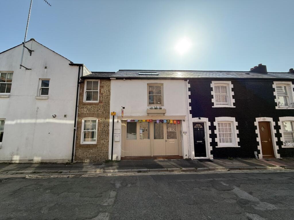 Main image of property: 3 Queens Place, Brighton, East Sussex, BN1