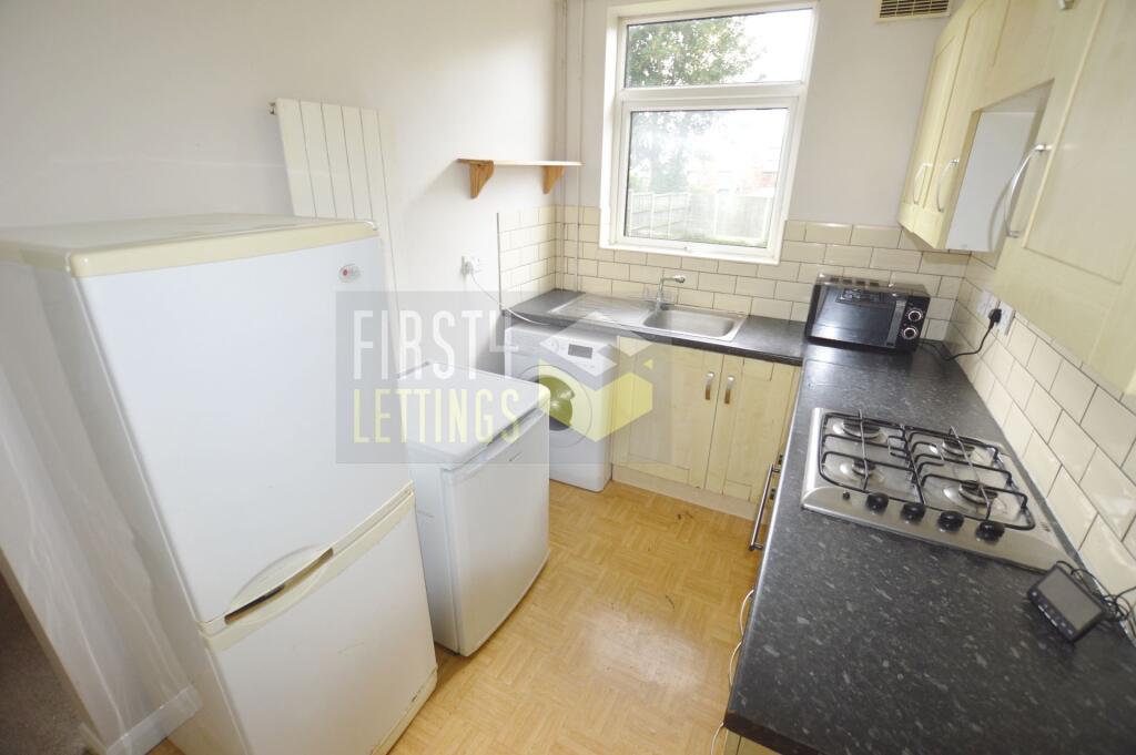House in Leicester, Knighton Fields - View 2