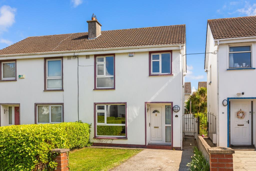 Main image of property: 41 Llewellyn Grove, Rathfarnham, Dublin 16, D16 WF24
