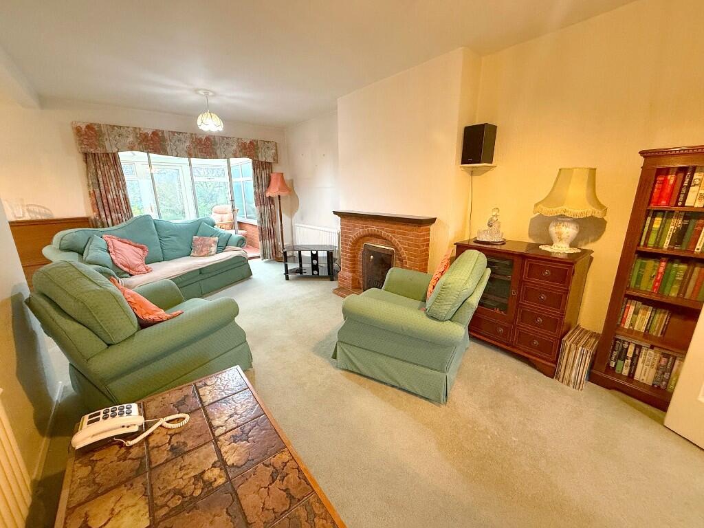Richmond Way, Oadby, Leicester, LE2 photo 2
