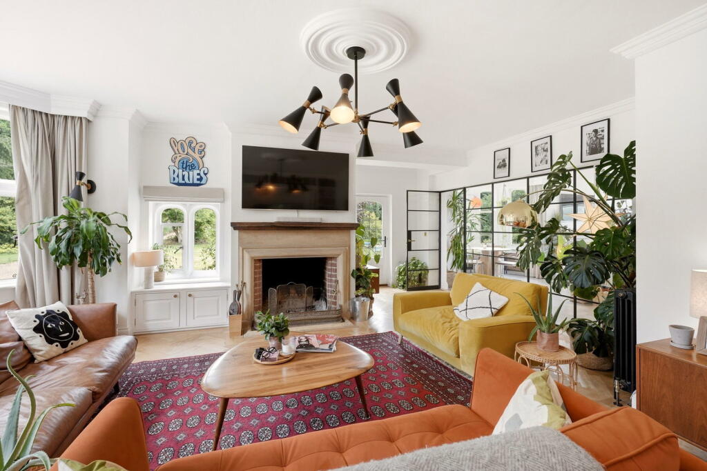 House in South Norfolk, Bramerton - More