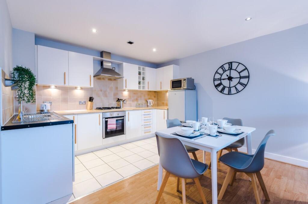 Apartment in Chester, City of Chester - View 3
