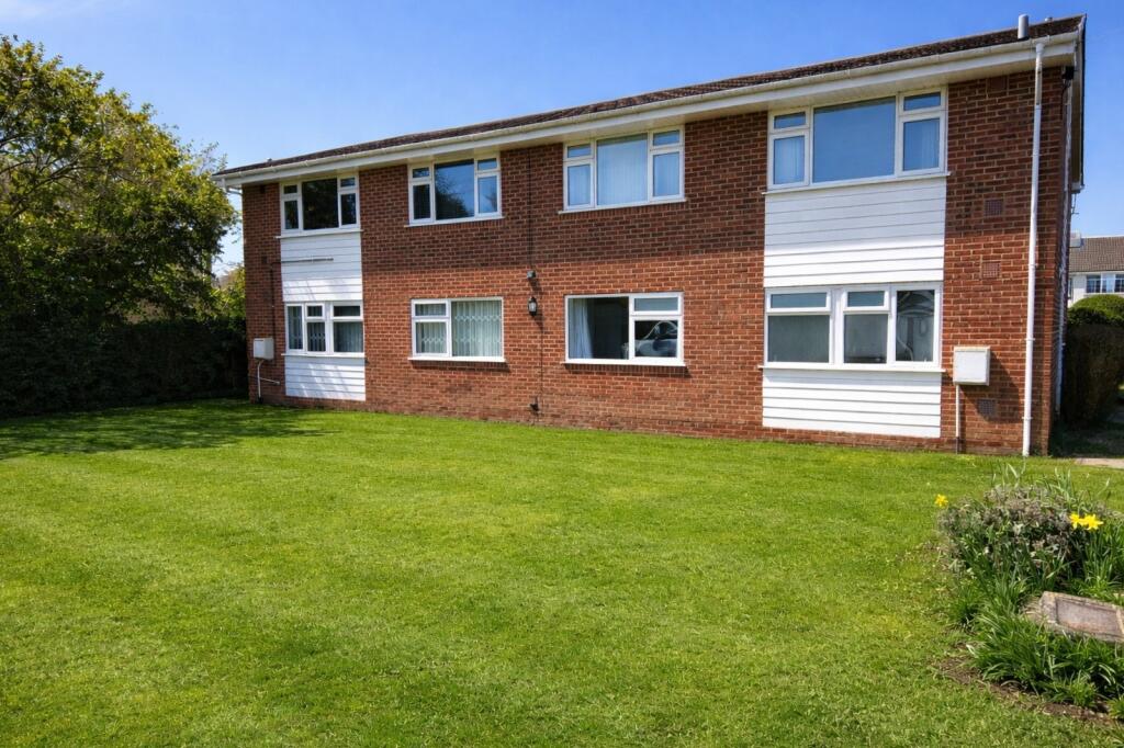 Apartment in Highcliffe-on-Sea, Highcliffe and Walkford - View 5