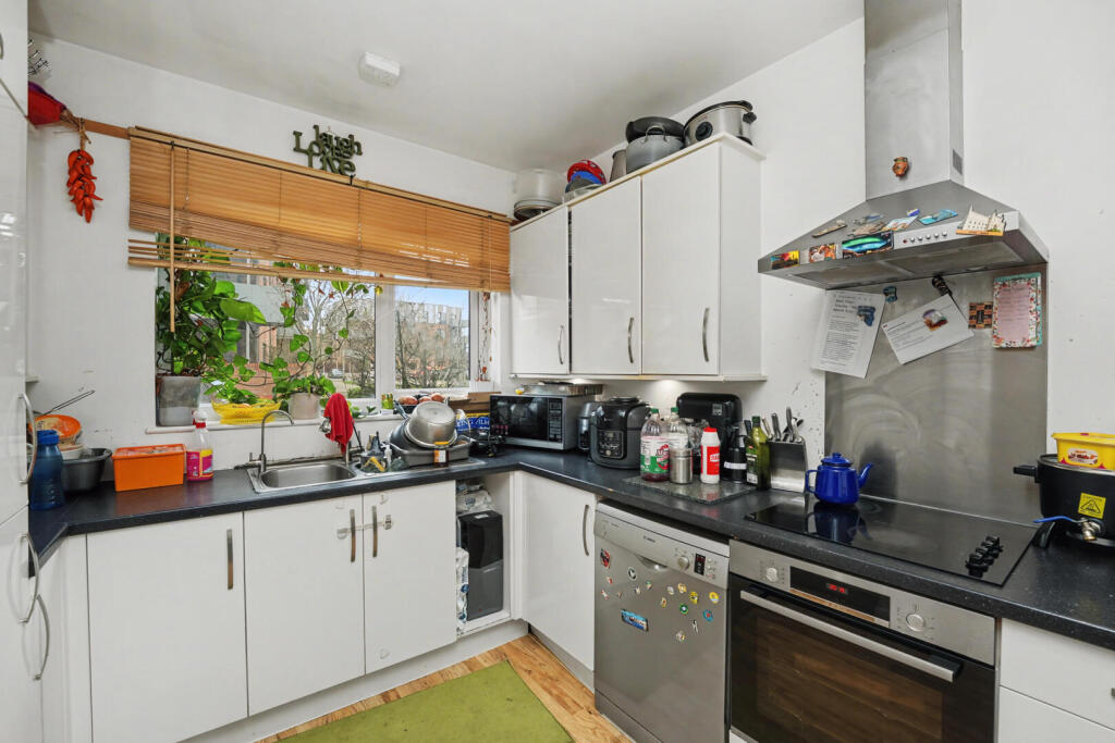 Apartment in London, Carterhatch, Southbury - View 3