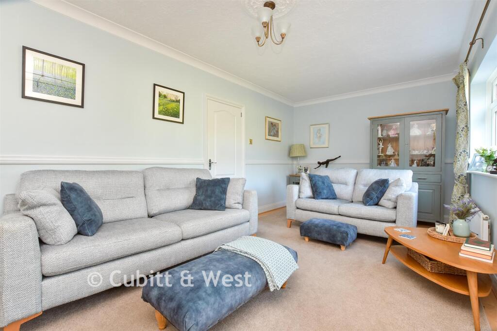 House in Tonbridge - View 4