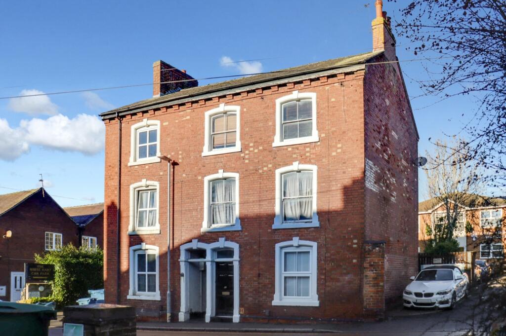 4-bed semi-detached on South Street, Ashby-de-la-zouch, LE65, £350,000