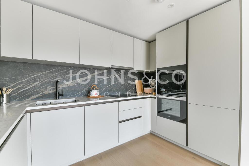 Apartment in London - More
