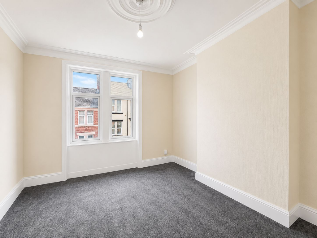 Apartment in Gateshead, North East - View 5