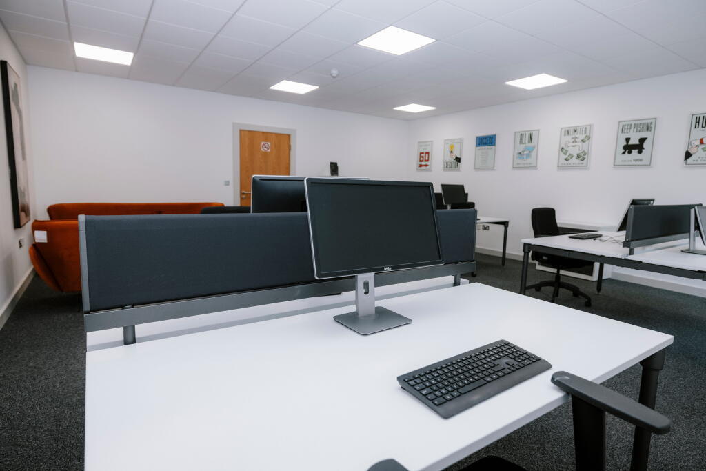 500sqft office