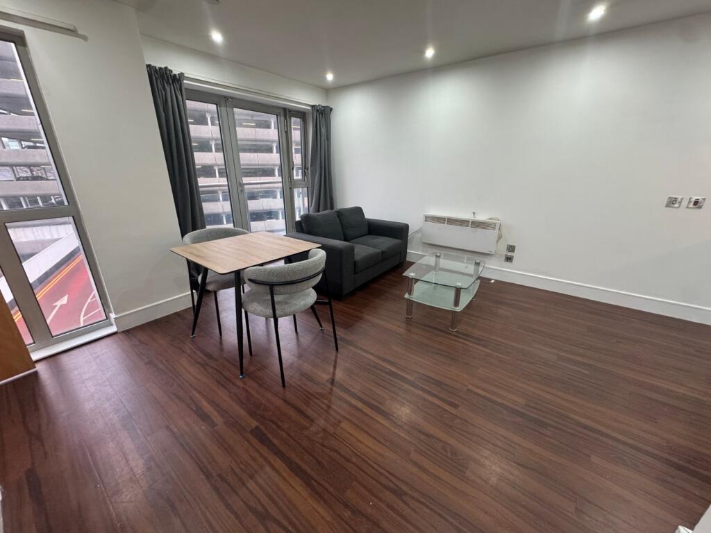 Apartment in Nottingham - View 2