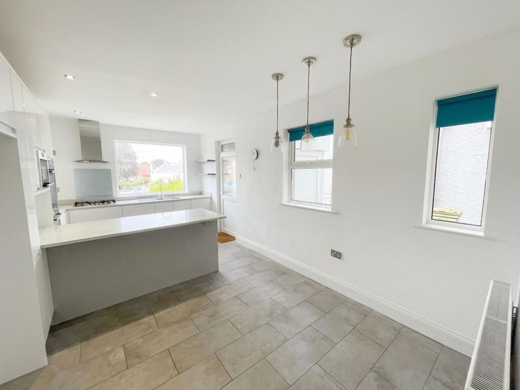 House in Torquay - More