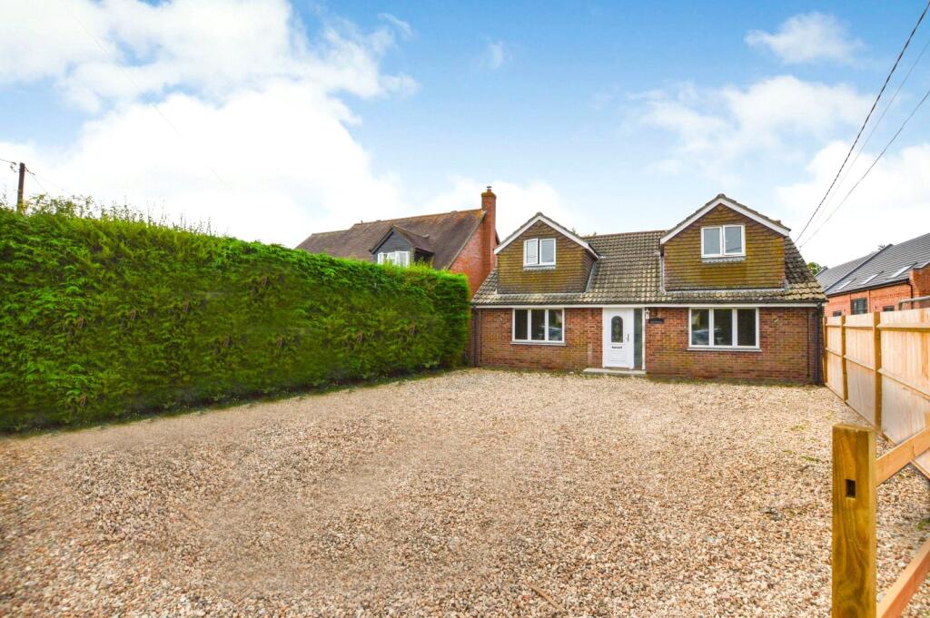 Main image of property: Aldermaston Road, Pamber End, Tadley, Hampshire, RG26