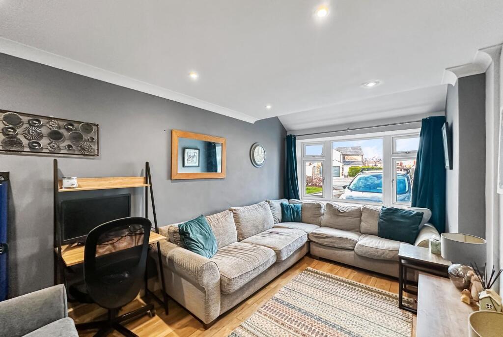 Tottenham Drive, Baguley – pohled 6