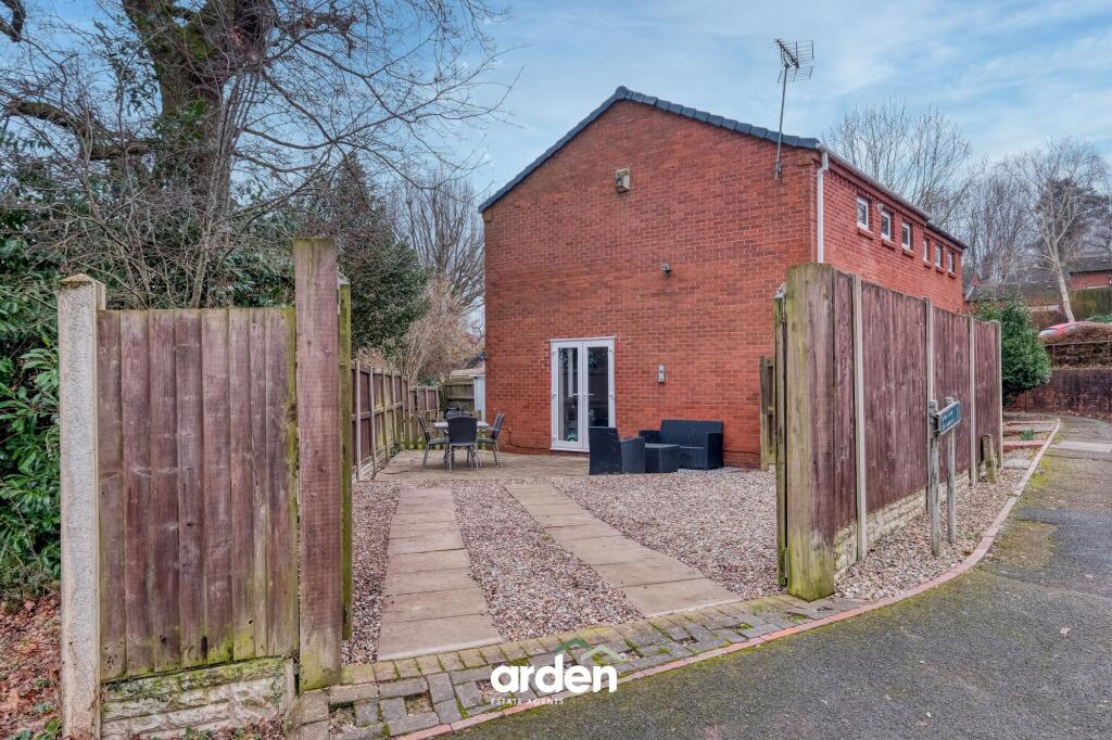 House in Redditch, Worcestershire - View 4