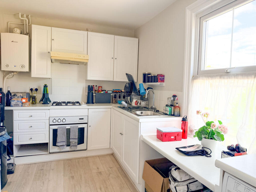 Apartment in Wooburn Green, Wooburn - View 4