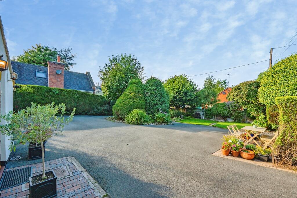 House in South Derbyshire, Foston and Scropton CP - View 4