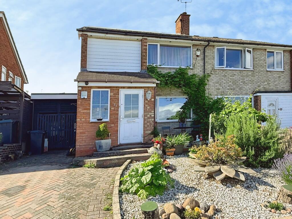 Main image of property: Stoneleigh Way, Leicester, LE3