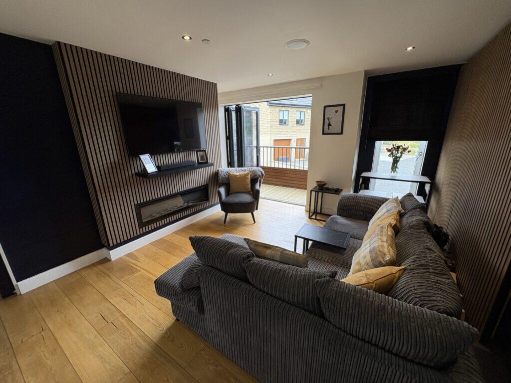 House in Wakefield - View 5