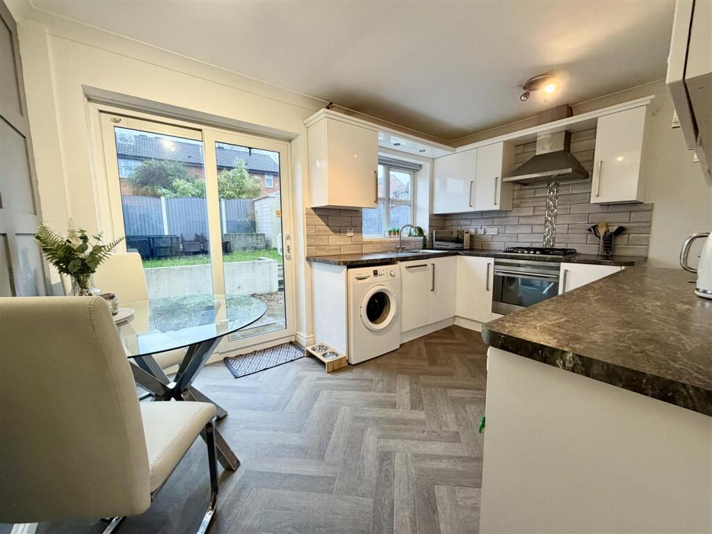 Pinders Green Fold, Methley, Leeds photo 3