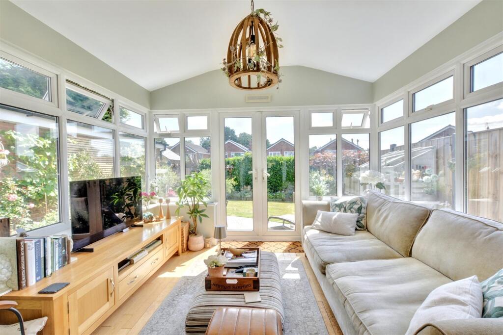 House in Nottingham, Rise Park - View 4