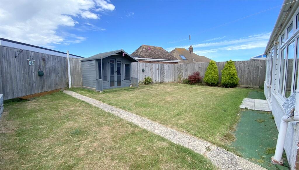 Finches Close, Lancing, West Sussex, BN15 photo 4