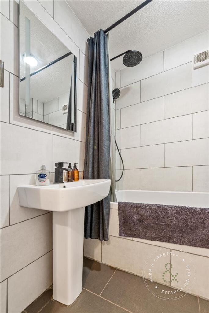 Apartment in Cardiff, The Laundry Quarter, Pontcanna - More