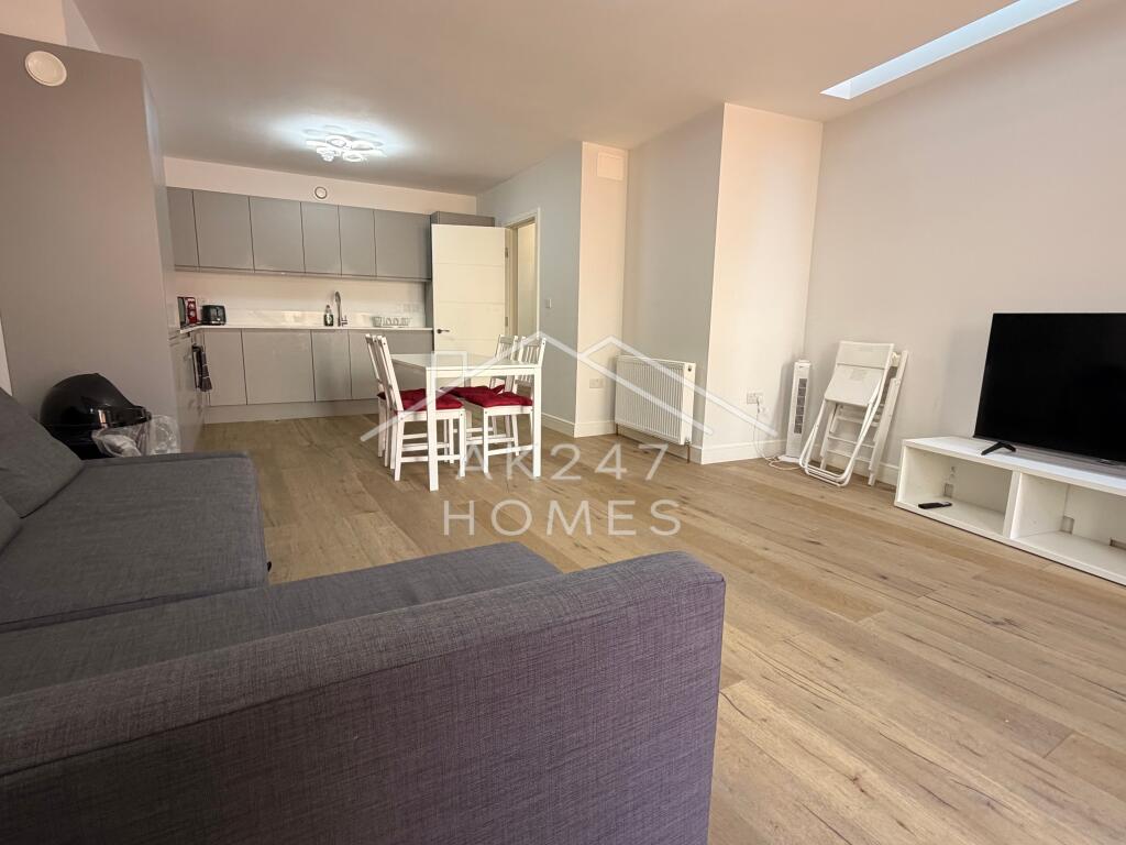 Apartment in London, Hammersmith - View 3