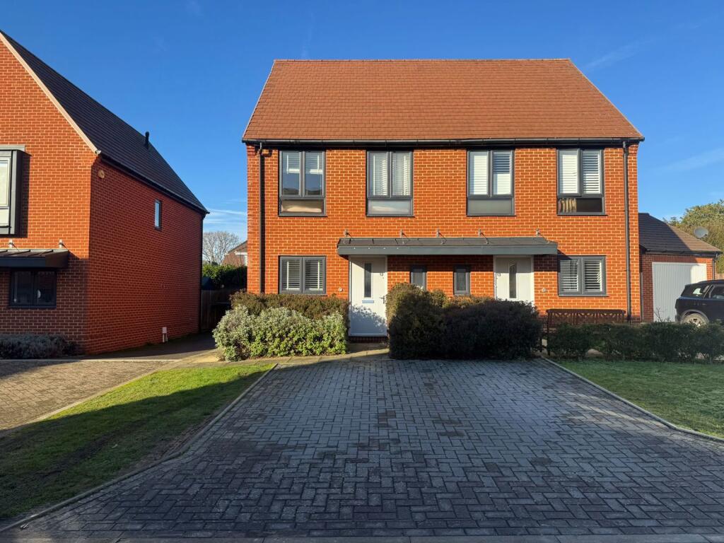 Main image of property: Kings Place, West End, Woking, Surrey, GU24