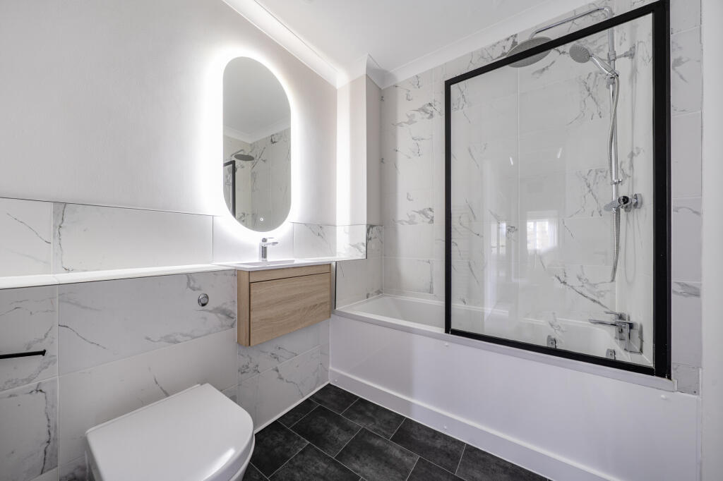 Apartment in Tonbridge - View 5