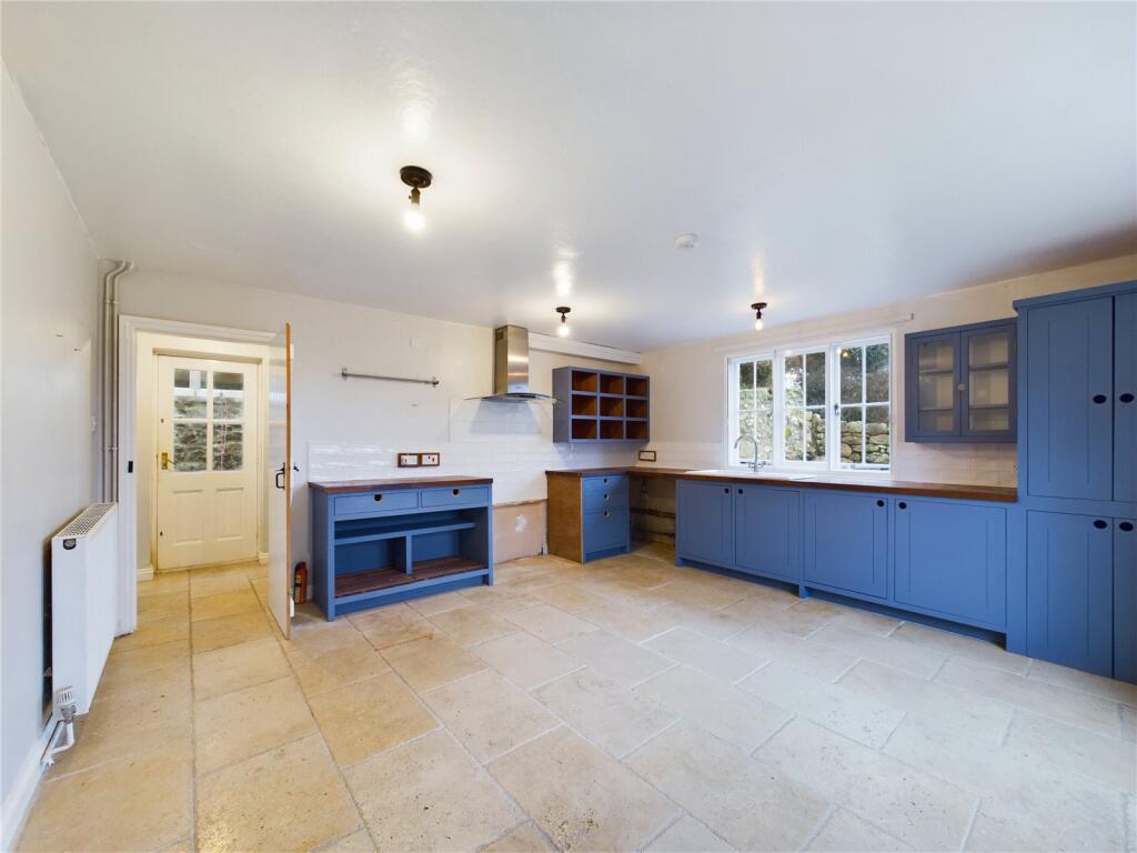 Higher Dishcombe Cottage, South Tawton, Okehampton photo 3