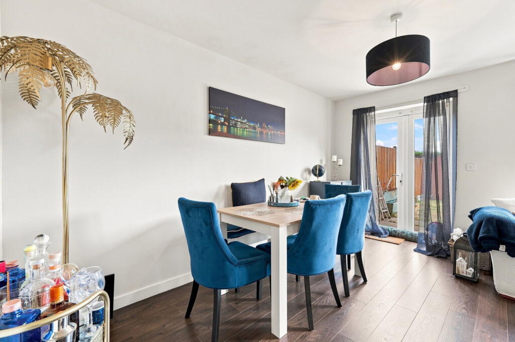House in Southend-on-Sea - View 4