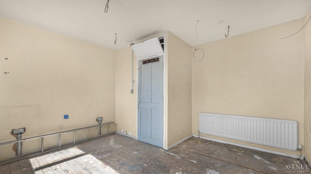 House in Walsall, West Midlands - More