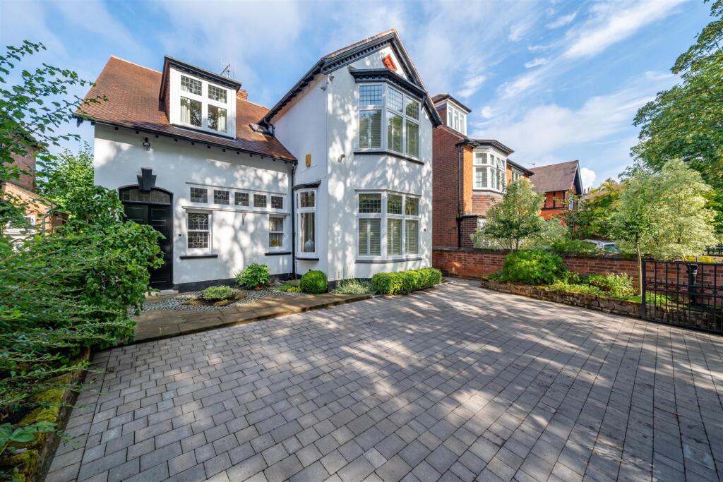 Main image of property: Carisbrooke Drive, Mapperley Park, Nottingham