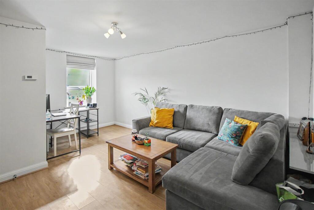 NN14 Wagtail Way, Thrapston - View 2