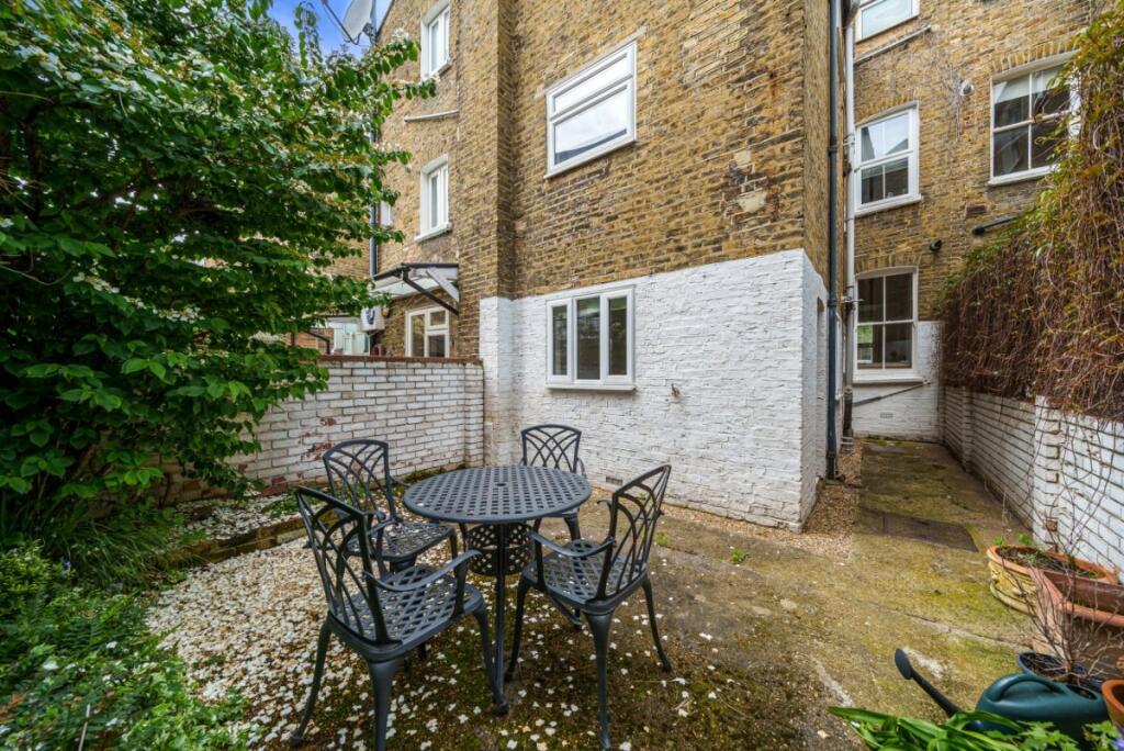 Heyford Avenue, Vauxhall, London, SW8 photo 3
