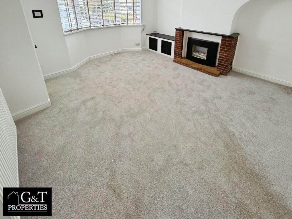 House in Sandwell, Moat Farm - View 3