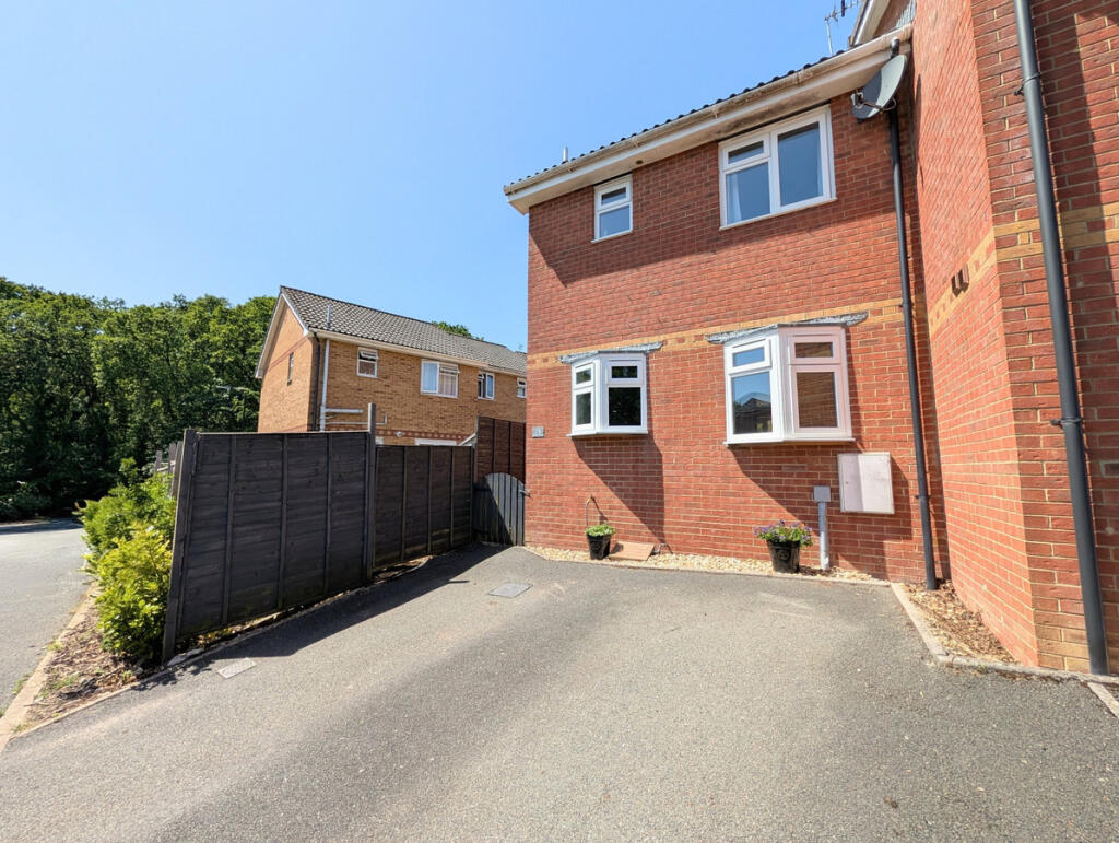 Nelson Drive, Cowes, PO31 - View 5