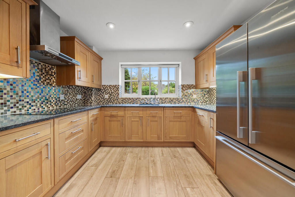 House in Kingston upon Thames - View 5