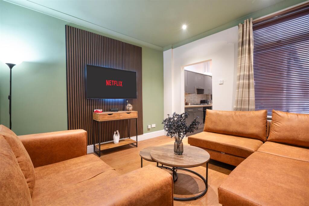 Main image of property: 28 Cemetery Avenue, Ecclesall Road