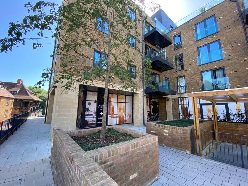 Unit 1 Lion Wharf - Old Isleworth (2).jpg