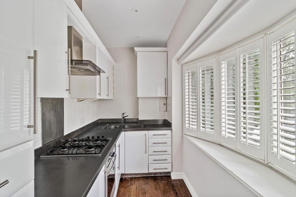 Apartment in Warrington - View 3