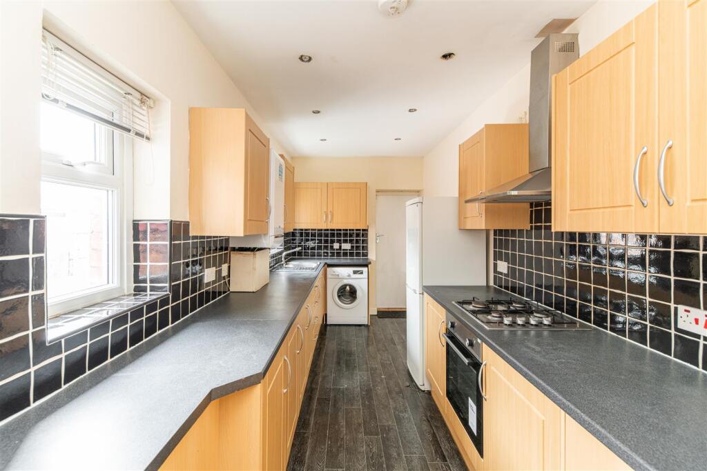 Chillingham Road, Heaton, Newcastle Upon Tyne photo 4