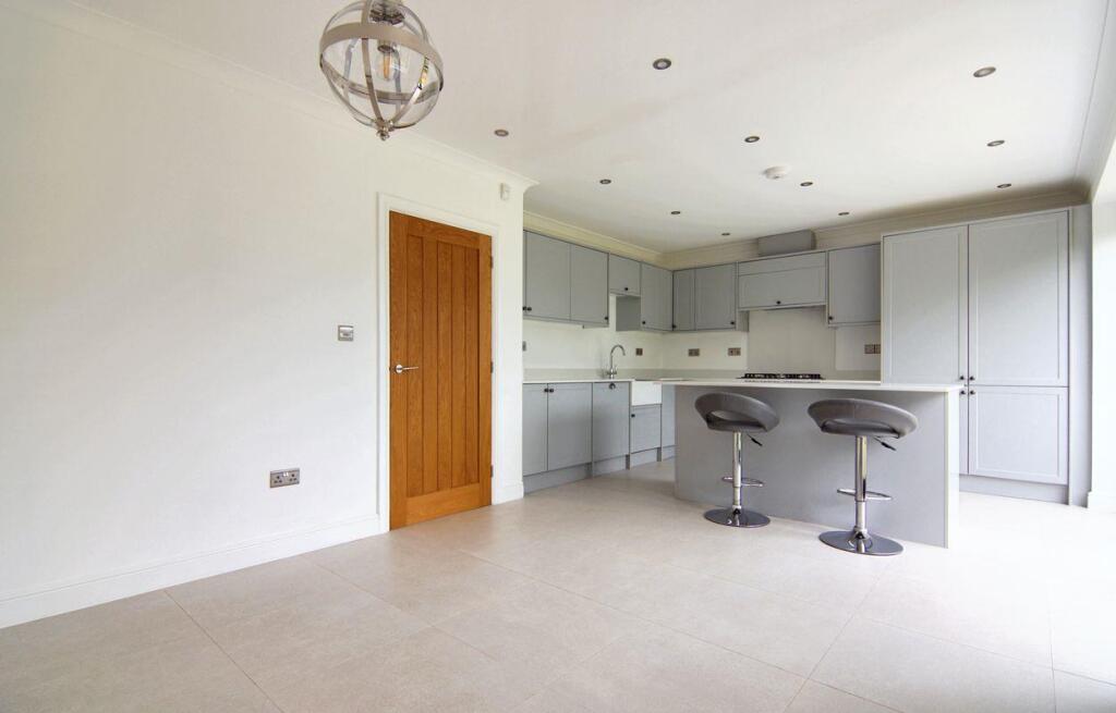 House in Coventry, Pickford Green, Allesley - View 4