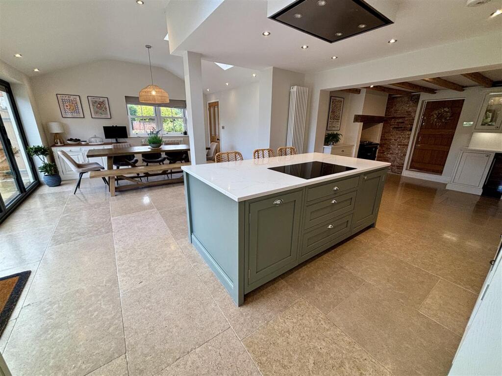 House in Laxton - View 5