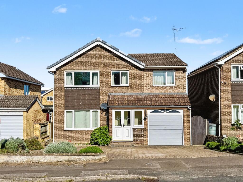 Main image of property: Chestnut Avenue, Faringdon, SN7