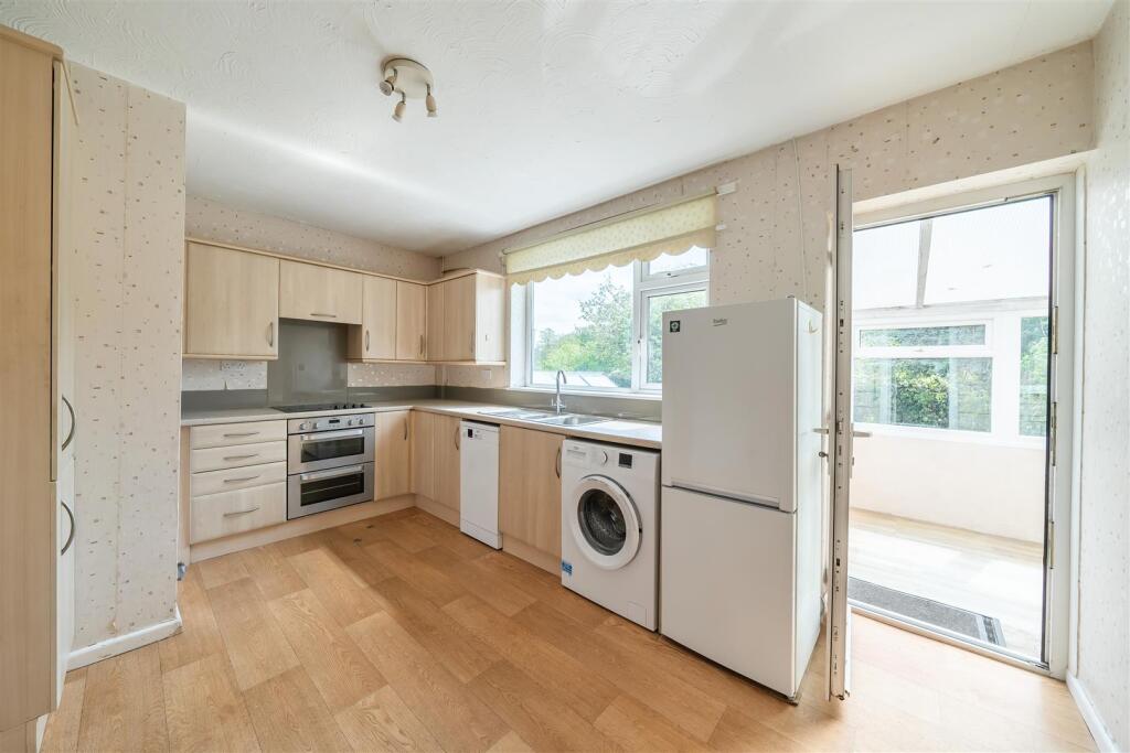 House in Bridport, Dorset - View 2